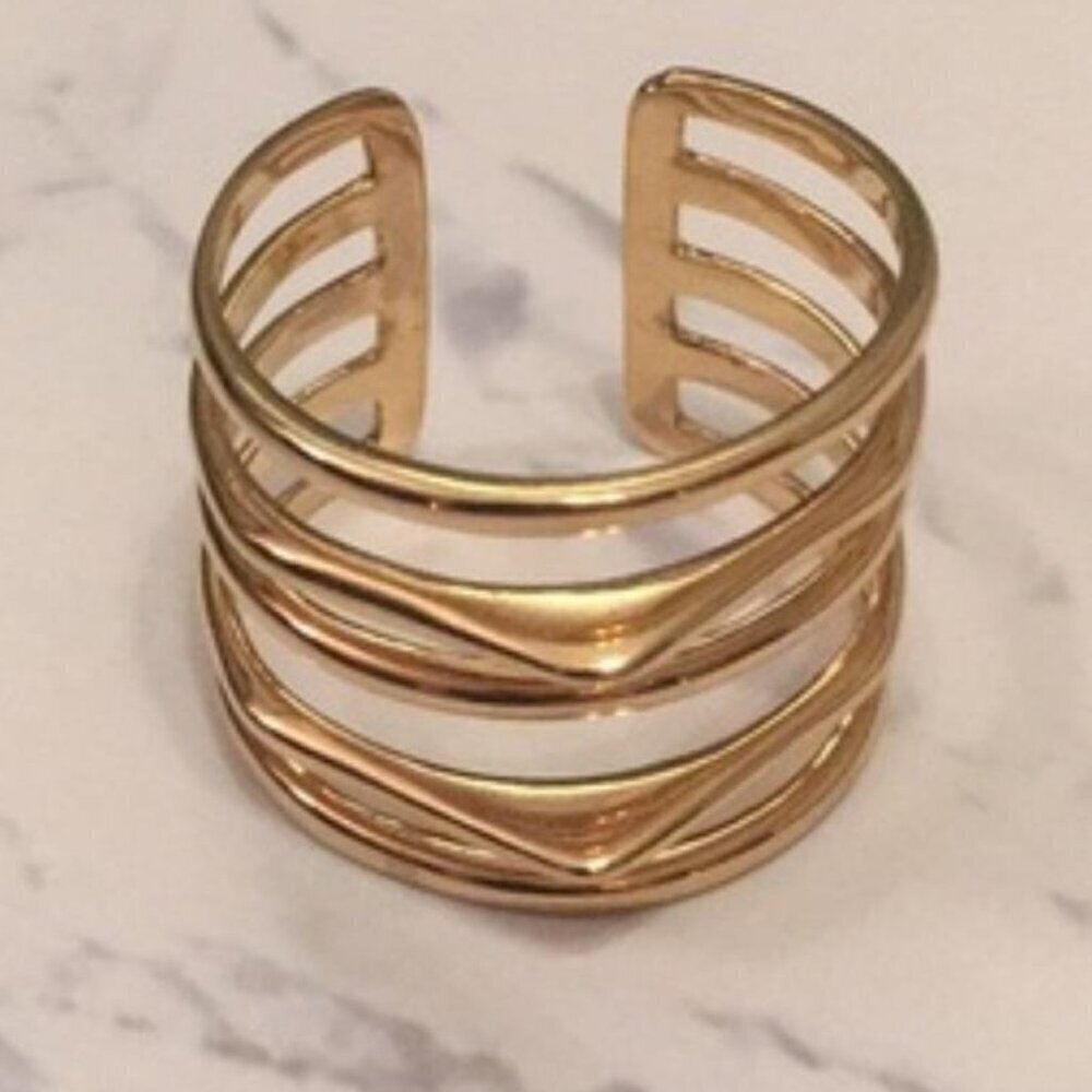 Stella & Dot Maylee Gold Tone Ring Stacked Look - M/L (7-8) - Picture 2 of 5